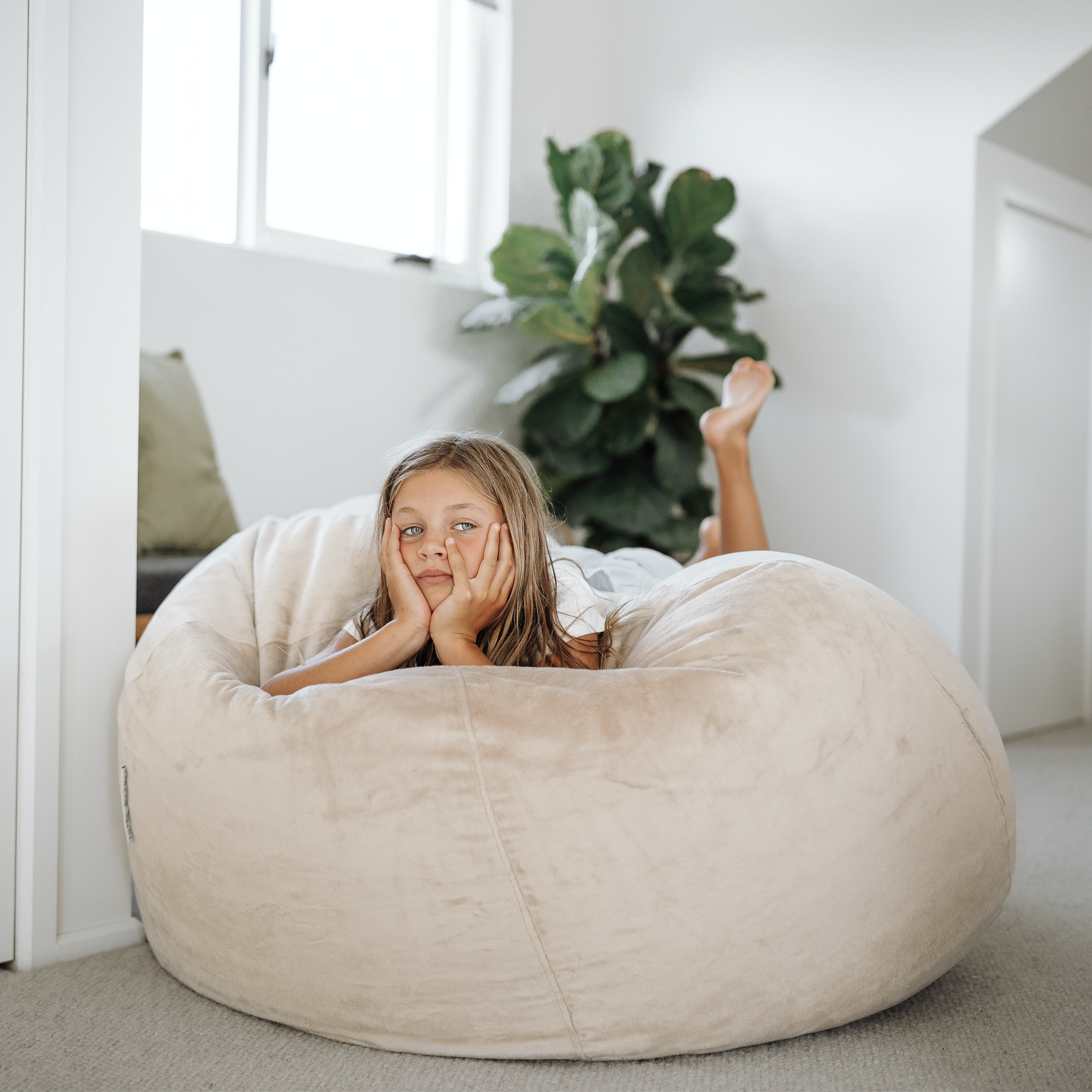 Pierre Fur Bean Bag - Champagne Latte Ivory & Deene