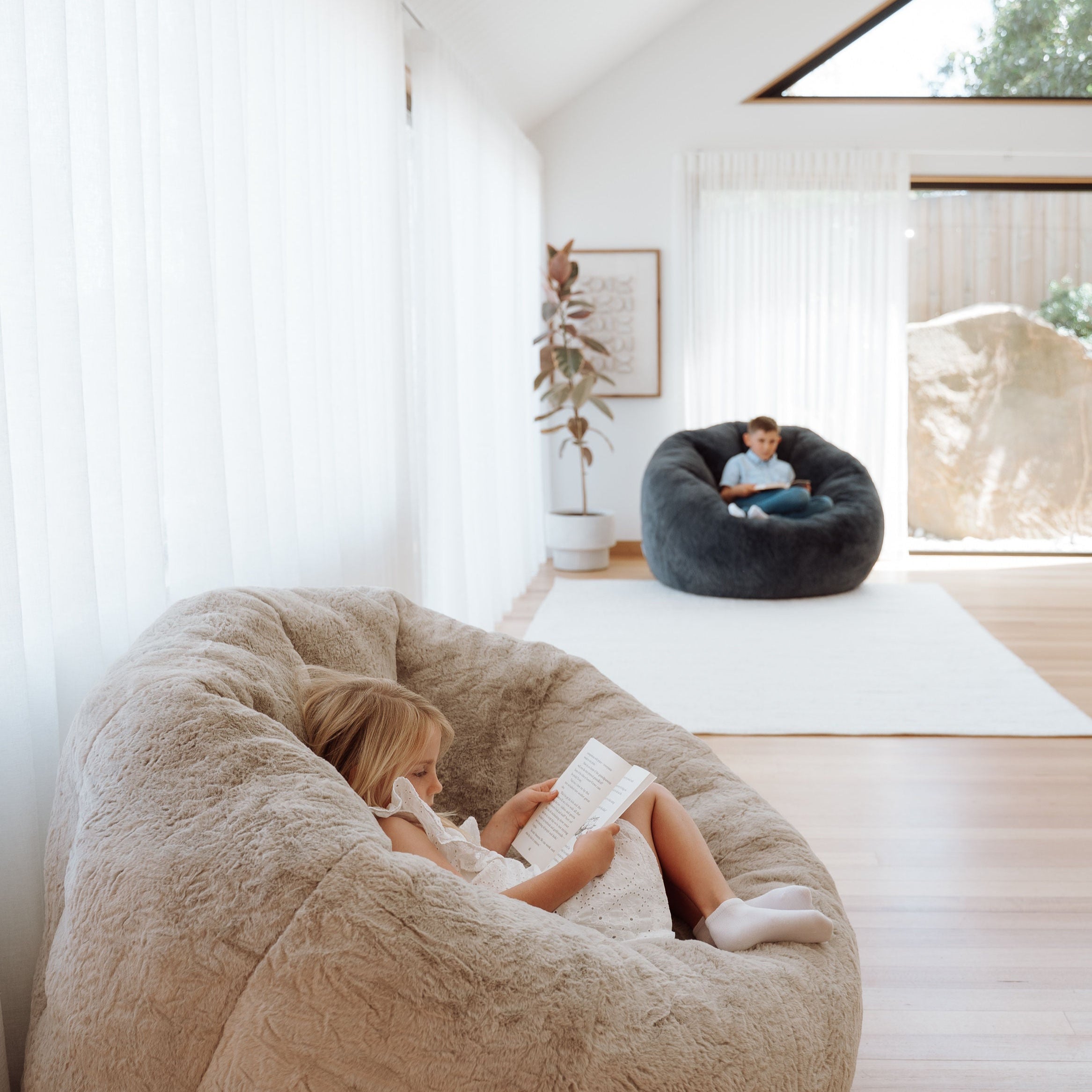 DreamPod® Nest - Charcoal Grey Ivory & Deene